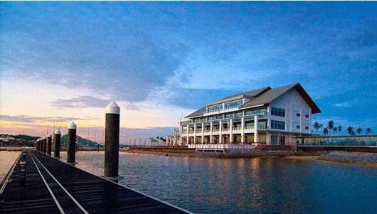 Duyong Marina & Resort Куала-Тренгану Экстерьер фото